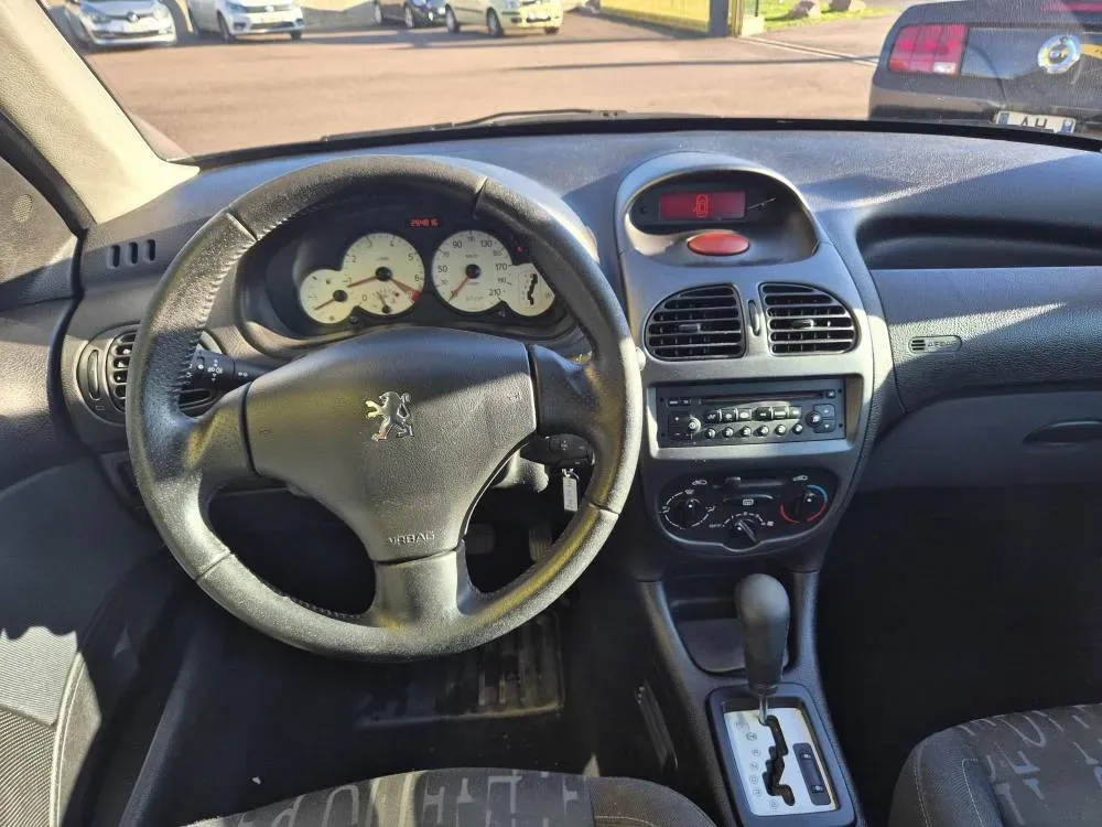 PEUGEOT 206 SW XS 1.6 i 16V 110CV BVA (3)