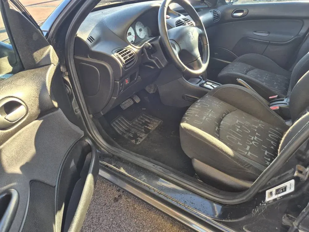 PEUGEOT 206 SW XS 1.6 i 16V 110CV BVA (7)